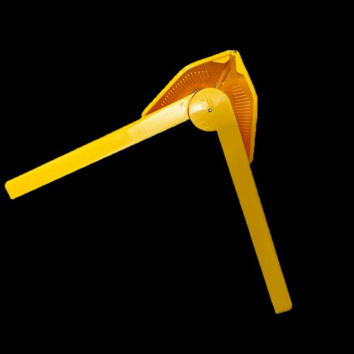 Easy Squeeze Fruit Juicer A242621